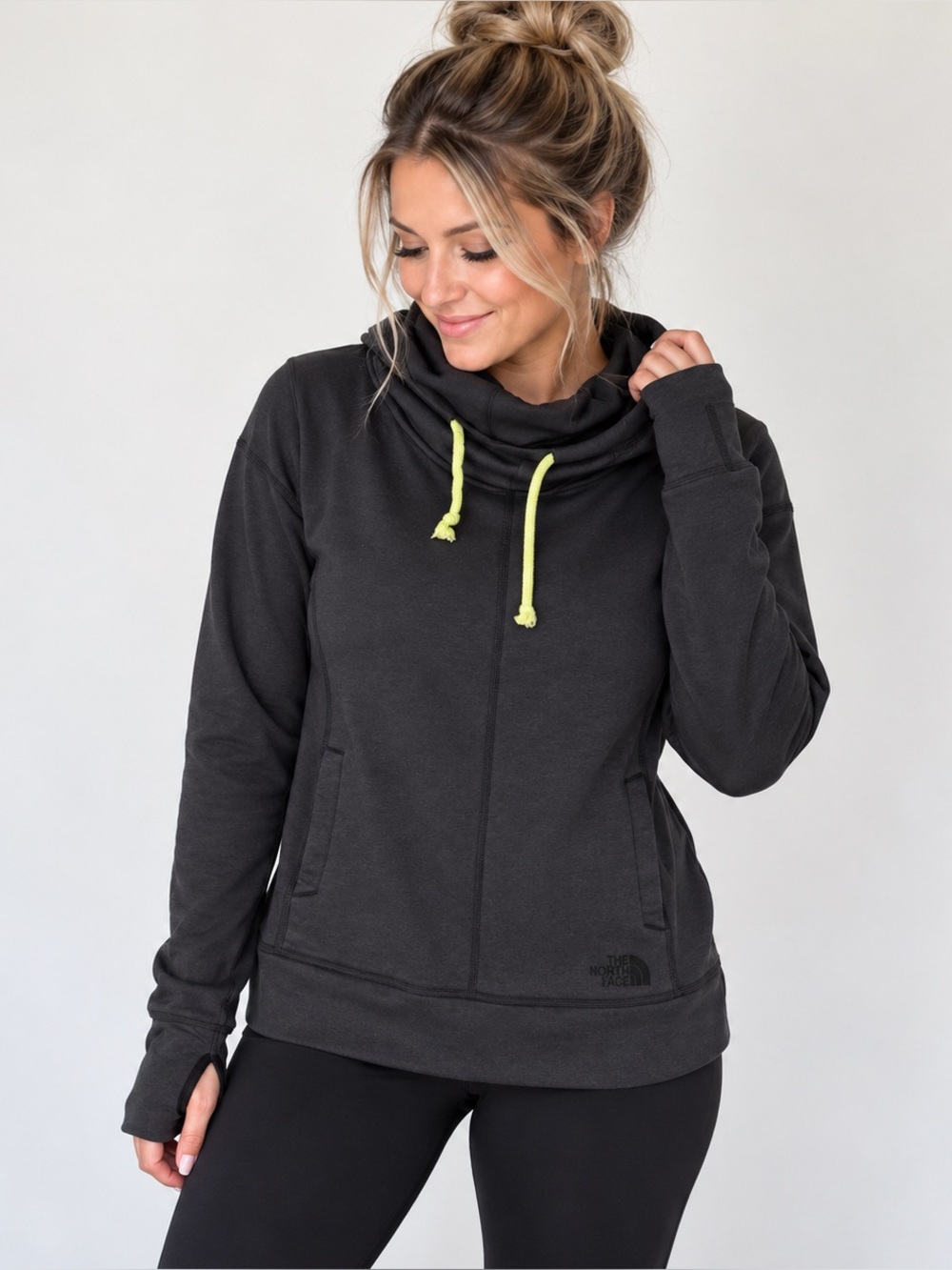 The North Face Women’s Black Funnel Neck Hoodie Thumbholes Pullover Size L